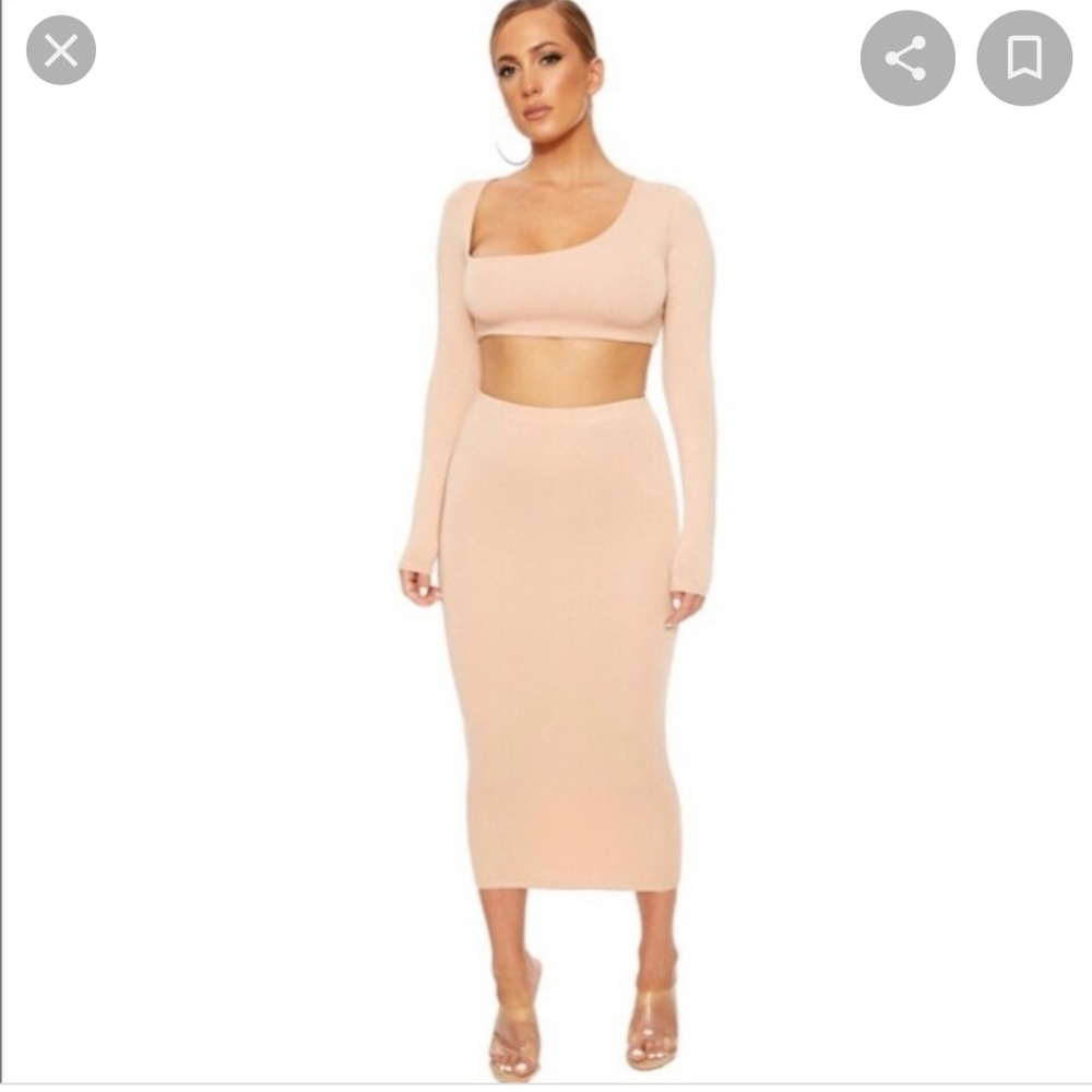Naked Wardrobe Showstopper Set